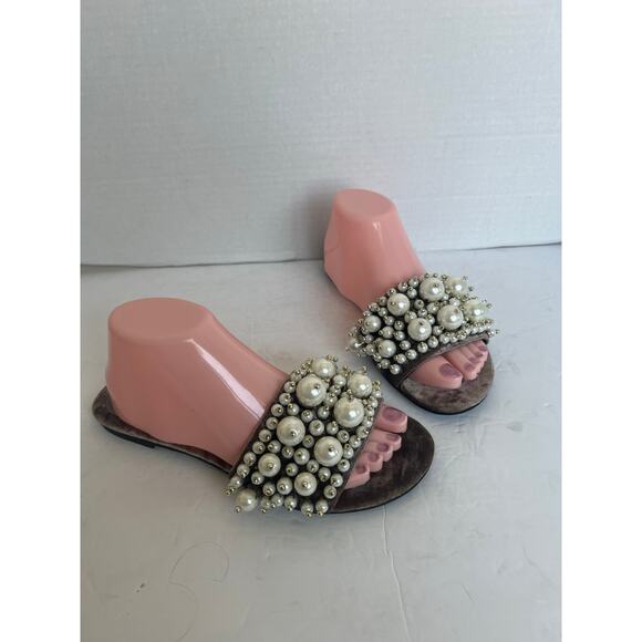 Jeffrey Campbell Dressy Pixie Faux Pearl Taupe Crushed Velvet Slide Sandals Sz 9 - Picture 2 of 12